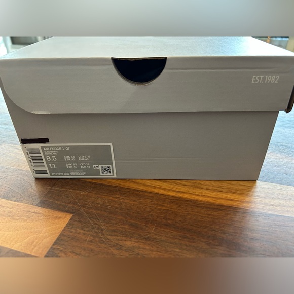 Nike Air Force 1 ‘07 Sneakers - Black and White - Picture 6 of 6